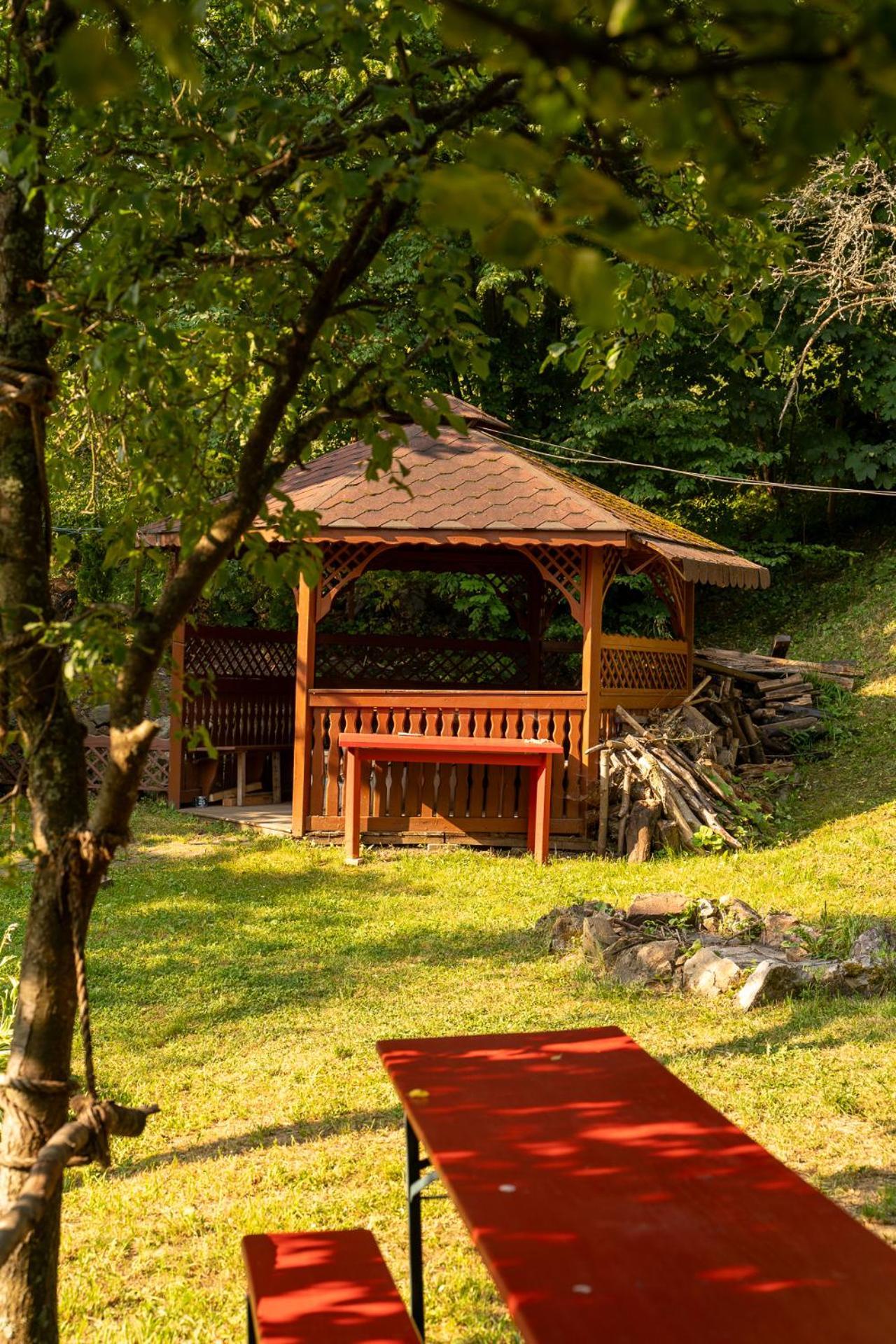 Penzion Prijemny Oddych Banská Štiavnica Exterior foto